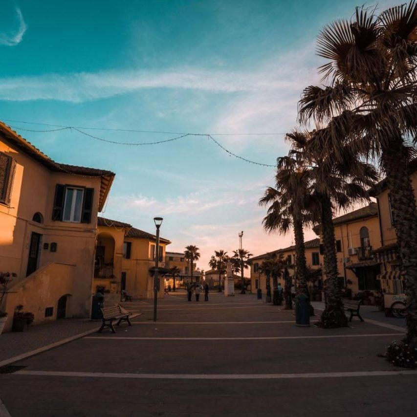 Roma Al Mare! Le Comete Del Borghetto Лидо-ди-Остия Экстерьер фото