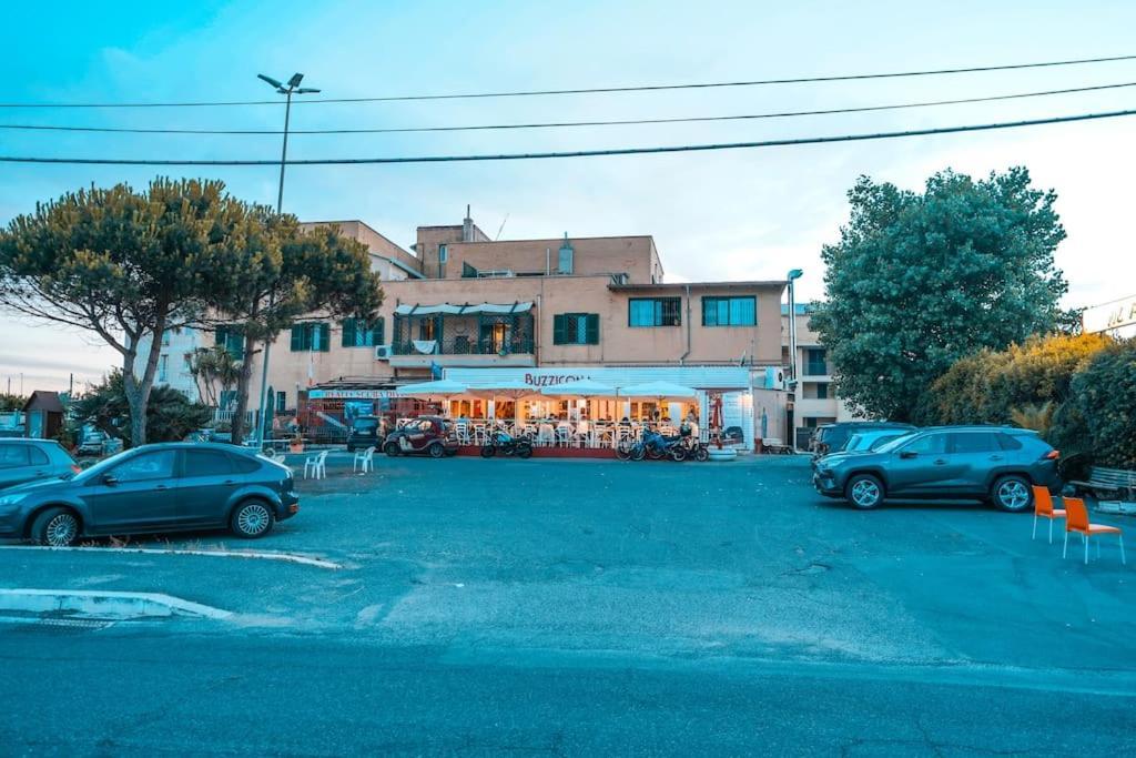 Roma Al Mare! Le Comete Del Borghetto Лидо-ди-Остия Экстерьер фото
